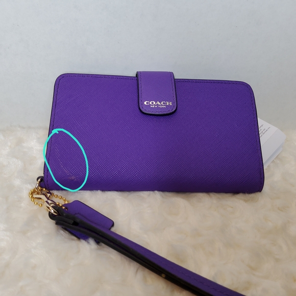 Coach Vibrant Purple Wristlet - Picture 5 of 10